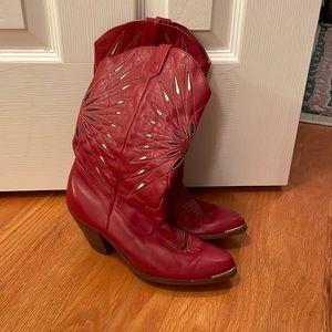 Red dingo cowboy / cowgirl boots size 6.5